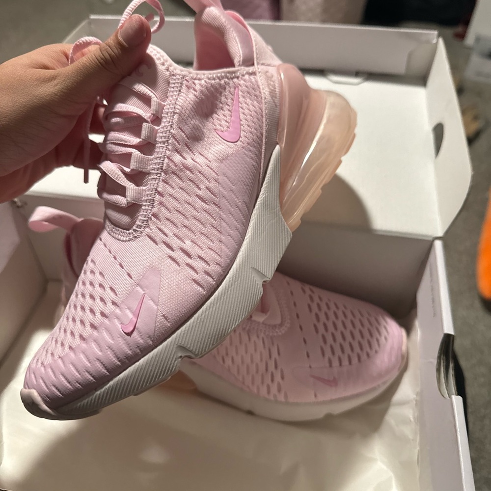 LIMITED EDITION Nike Women's Soft Pink Air Max Sneakers - Picture 2 of 4